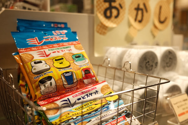 Shinkansen Mire biscuit snack