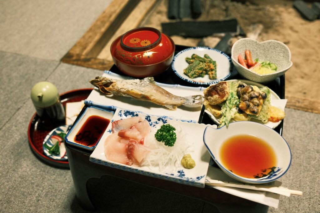 Enjoy a local dinner featuring ingredients and flavours famous from Gokayama. | ©Sue Lynn