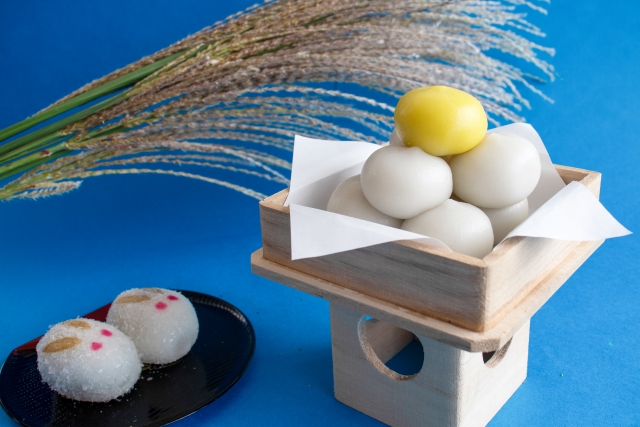 Tsukimi dango is the most representative Tsukimi food. | ©photoAC