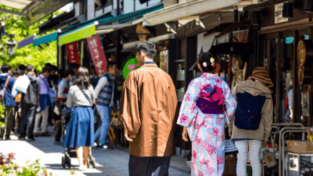 This is a perfect place to take a stroll in a traditional yukata. | © Welcome Center MATSUMOTO